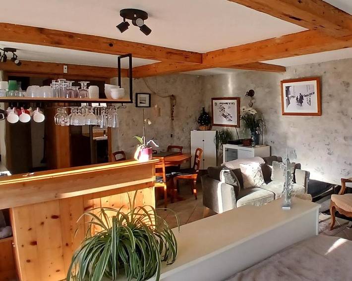 Gîte pour 4 personnes, avec vue et jardin à Montmin - 3