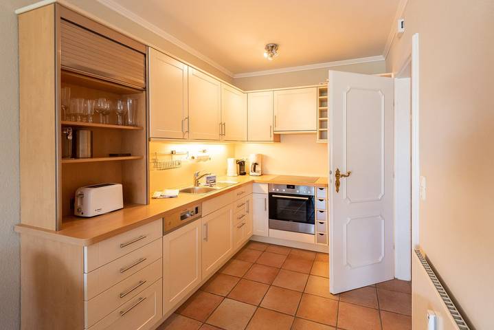 Ganze Wohnung, Strandnahe Ferienwohnung mit ca. 65 m² und 3 Zimmern, für bis zu 3 Personen in Nordfriesische Inseln (Schleswig-Holstein) (Schleswig-Holstein), Wenningstedt