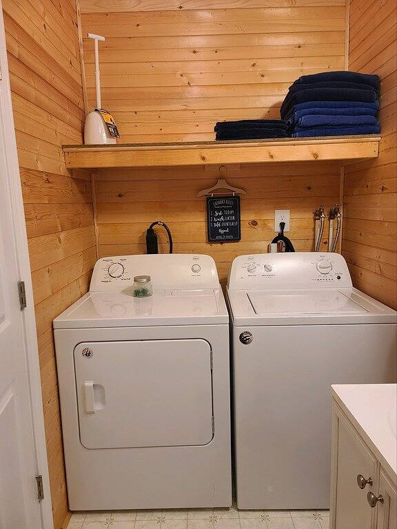 Douglas Lake, Tn Lake House, lake access, breathtaking views and amazing sunsets in Douglas Lake