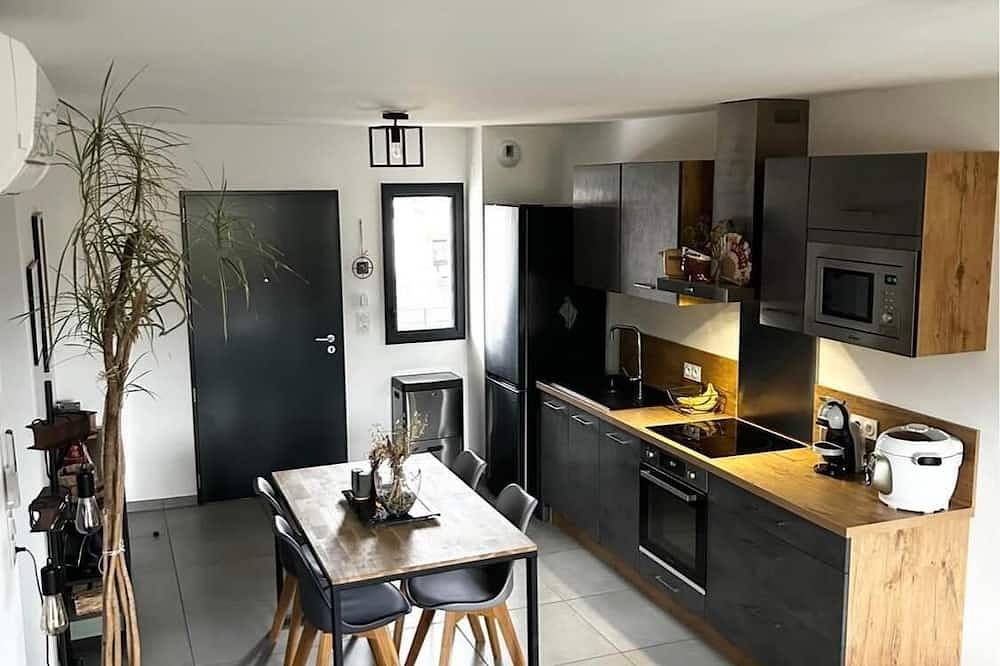 Entire apartment, Apartment in Furiani close to all amenities in Furiani, Cap Corse