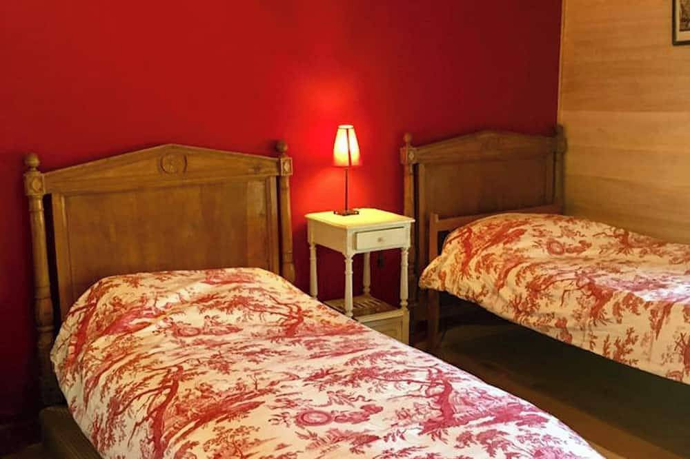 Homerez - House in Naucelles in Aurillac, Aurillac region