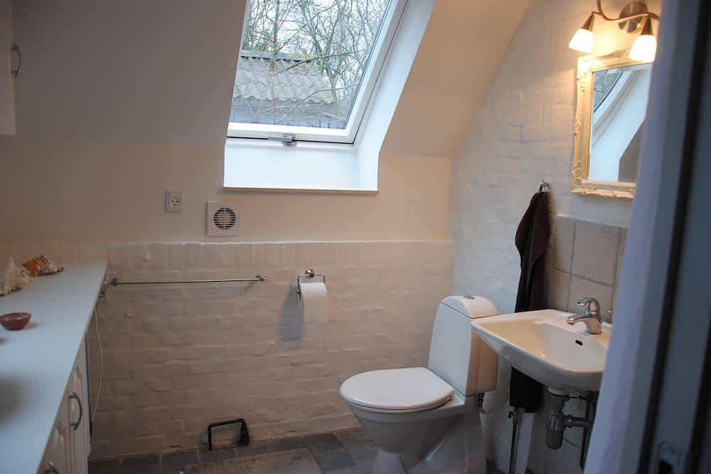 Cottage near beautiful beach in scenic and peace filled surroundings in Humble, Langeland