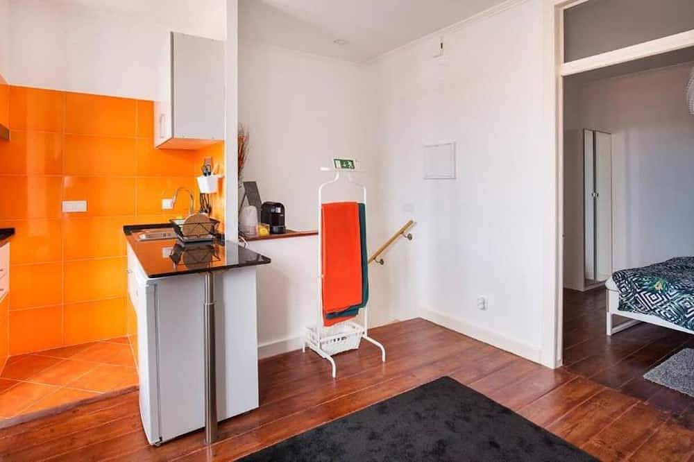 Entire apartment, Dom Pipas Houses - Janela da Estação by Lovelystay in Sintra, Costa de Lisboa