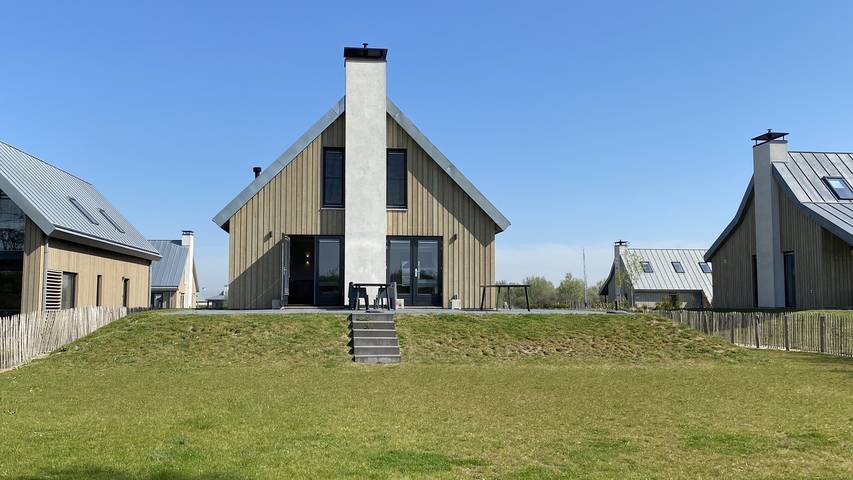 Vakantiehuis voor 16 personen, with sauna and terras as well as tuin - 1