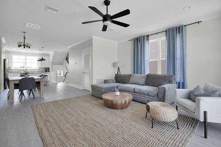 Vacation house for 8 people, with yard in Jacksonville Beach