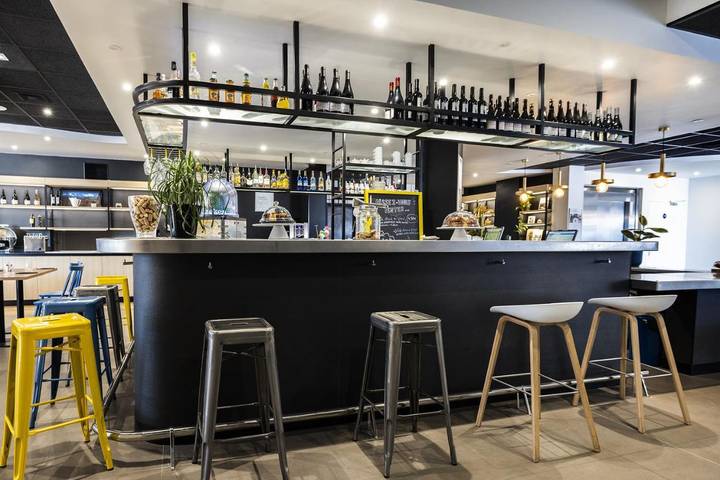 Hôtel pour 4 personnes, avec vue ainsi que jardin et piscine, animaux acceptés à Rivesaltes - 2