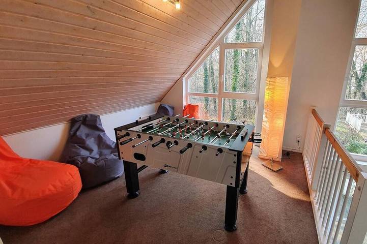 Familienhaus am Wald im Schlosspark Bad Saarow, 264m², 12+4 Pers, Sauna, Kamin in Bad Saarow, Dahme-Seengebiet
