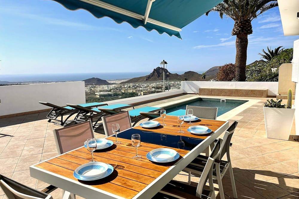 Casa vacanza a Abona a partire da 366€ a notte