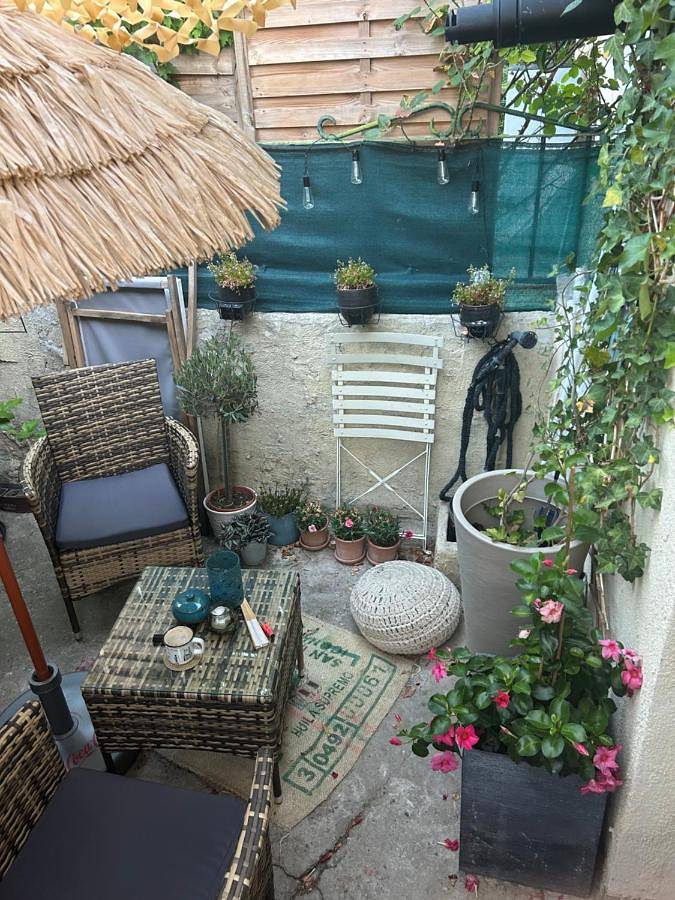 Location de vacances pour 2 personnes, avec terrasse et vue à Trets - 3