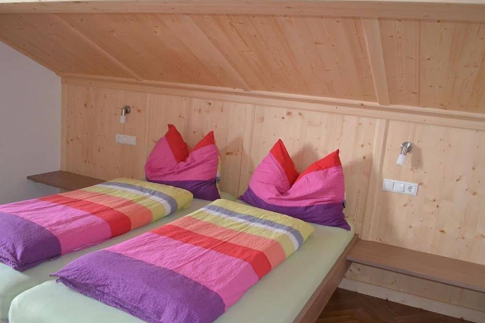 Ganze Wohnung, Masardenwohnung bis 4 Personen - Kienberghof in Reith im Alpbachtal, Kaisergebirge