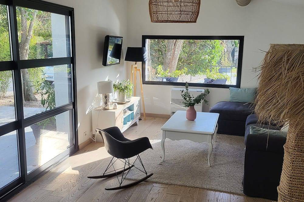 Villa avec piscine à Villeneuve les Avignon (5 min d' avignon) in Villeneuve-lès-Avignon, Région de Nîmes