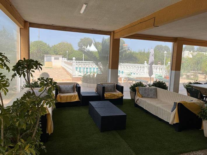 Location de vacances pour 8 personnes, avec Balcon et Terrasse ainsi que Jardin et Piscine à Lorca