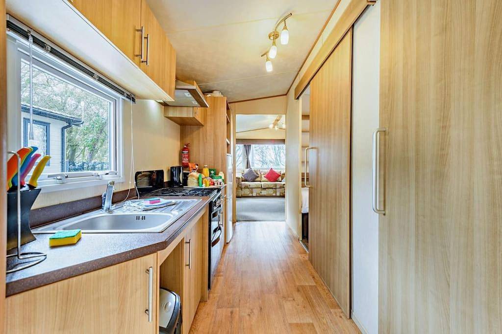 Entire apartment, Sandcastle Mobility Lodge in Mudeford, Christchurch