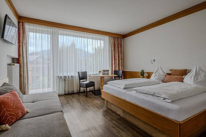 Ferienwohnung für 4 Personen, mit Balkon und Garten sowie Sauna in Bad Hofgastein