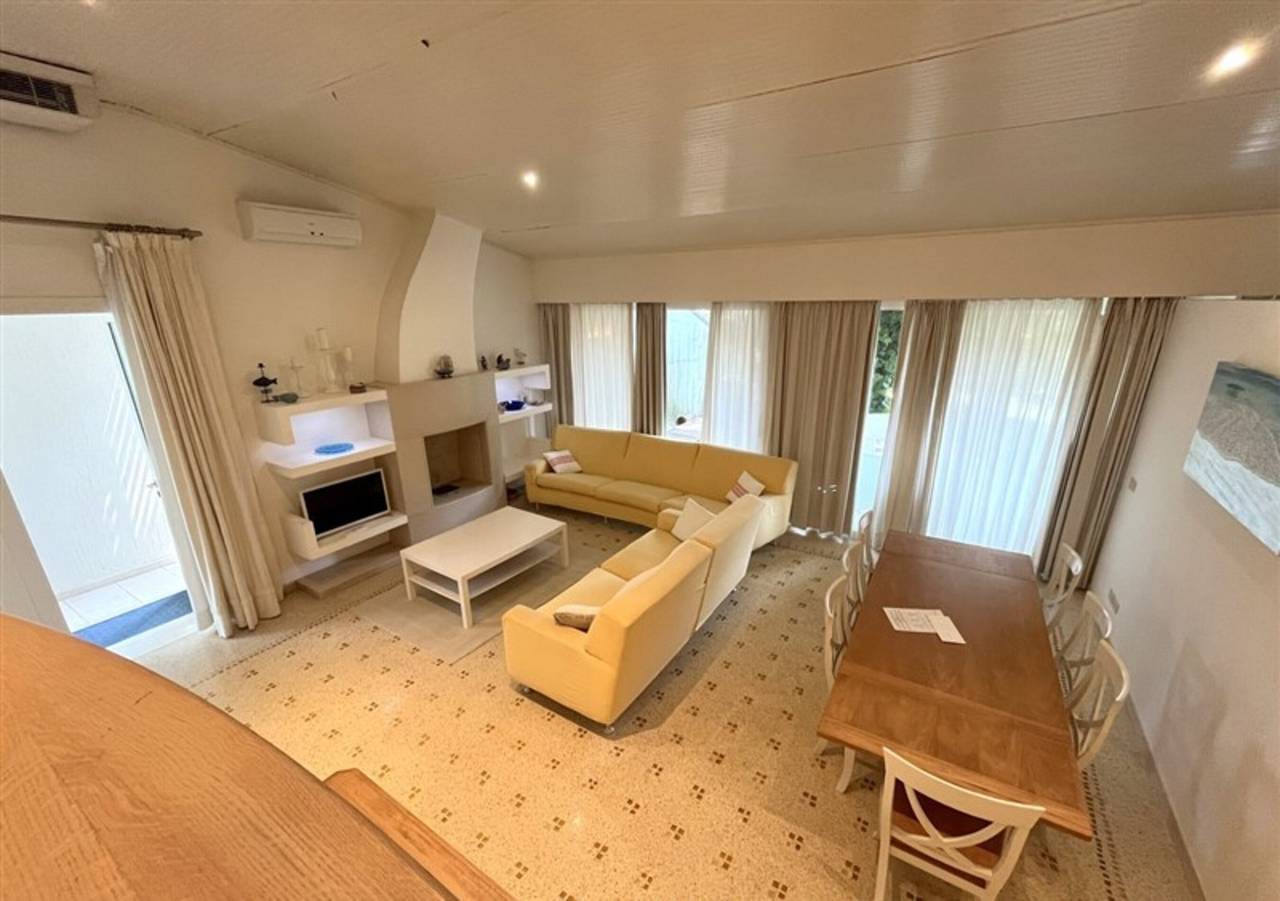 Charming and tastefully furnished villa steps from the sea in Lignano Riviera, Lignano Sabbiadoro