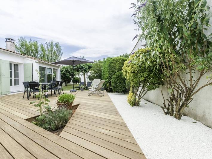 Location de vacances pour 6 personnes, avec terrasse et jardin sur l' Île de Ré - 4