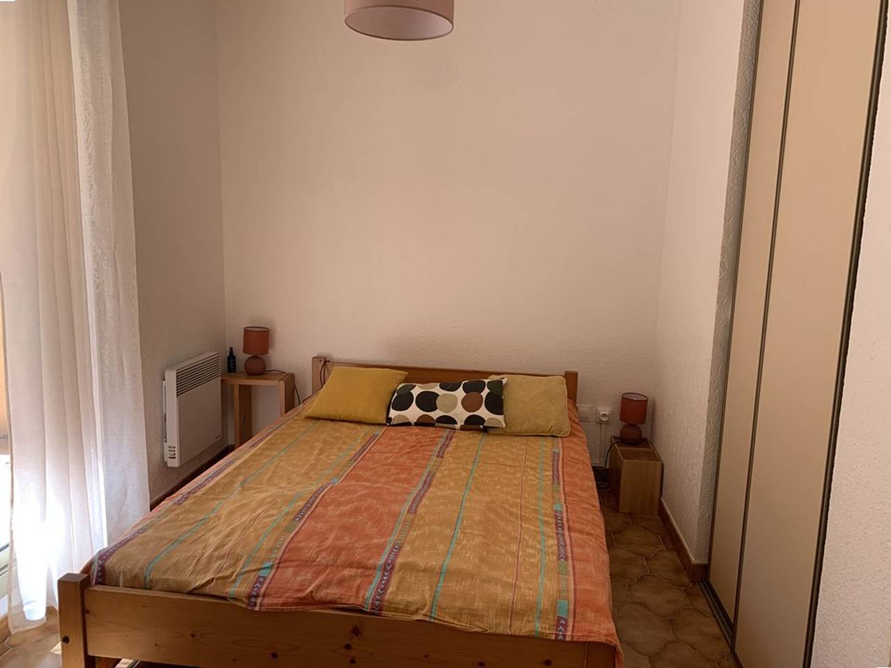 Ganze Wohnung, Ideale Ferienwohnung in Hyères: 2 Zimmer, große Terrasse, Wifi, 10 Min zum Strand in Hyeres, Parc national Port-Cros