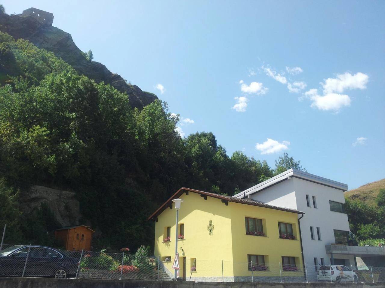 Twin Room in Sion 4 Champsec, Sion
