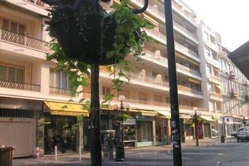Gîte pour 3 personnes, avec terrasse dans Casino Du Palais De La Mediterranee