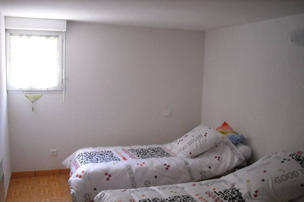 Appartement entier, Appartement meublé avec piscine in Perpignan, Côte méditerranéenne (France)