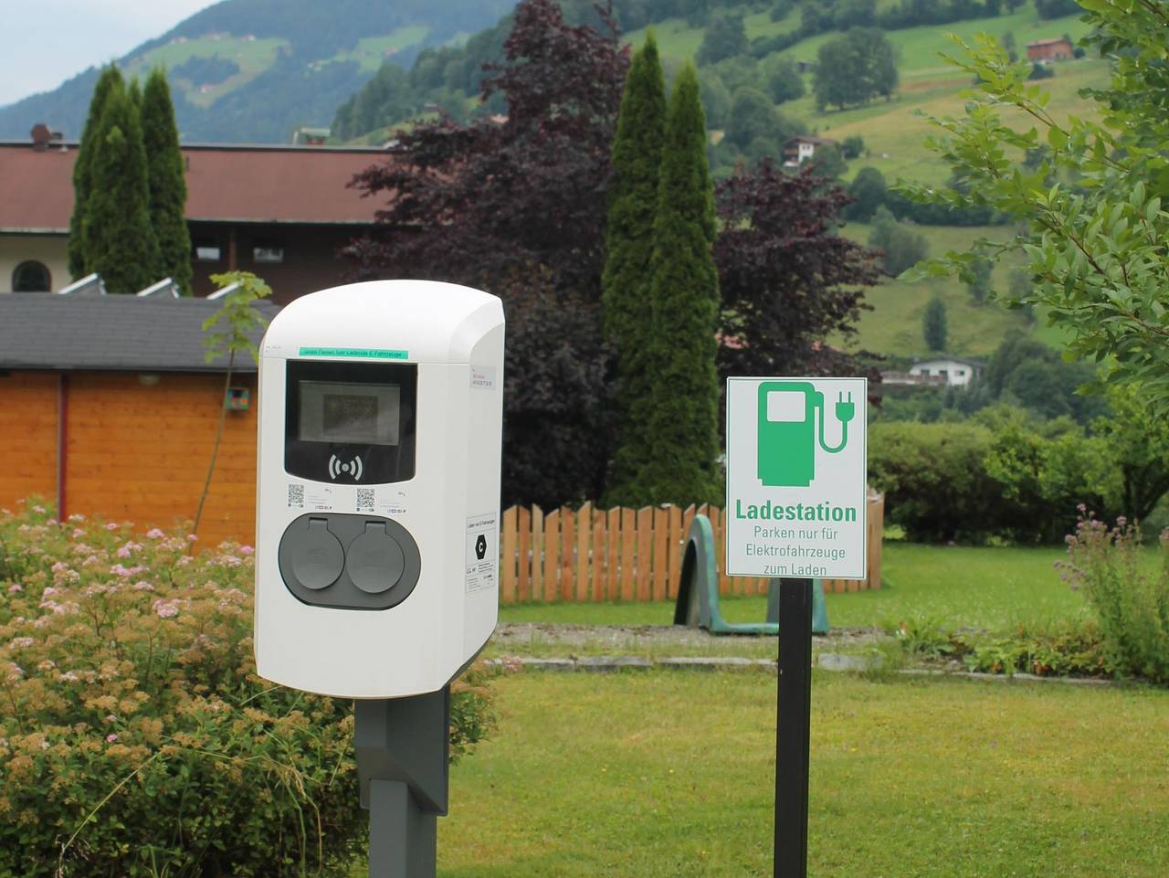 Hotel Sonne - Dz Bregenz od. Eisenstadt in Hopfgarten im Brixental, Kaisergebirge