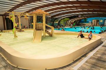 Camping pour 6 Personnes dans Saint-Georges-d'Oléron, Île d'Oléron, Photo 4