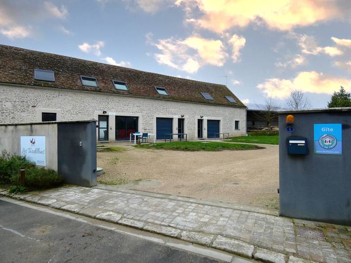 Gîte pour 15 personnes, avec Terrasse et Jardin