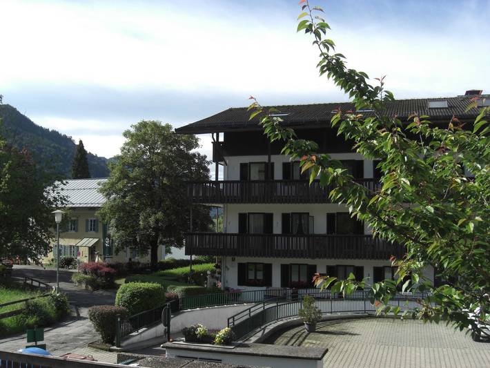 Ferienwohnung für 2 Personen, mit Balkon und Garten sowie Ausblick und Seeblick am Schliersee - 3