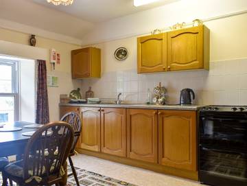 Log Cabin for 4 People in Widecombe in the Moor, Devon, Photo 3