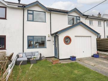 Cottage for 6 People in Rhosneigr, Isle of Anglesey, Photo 1