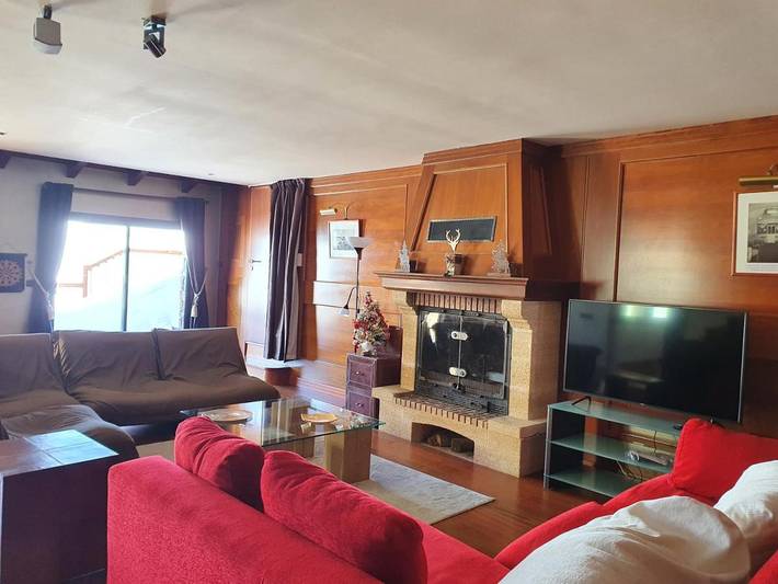Chalet pour 17 personnes, avec terrasse ainsi que vue et jardin
