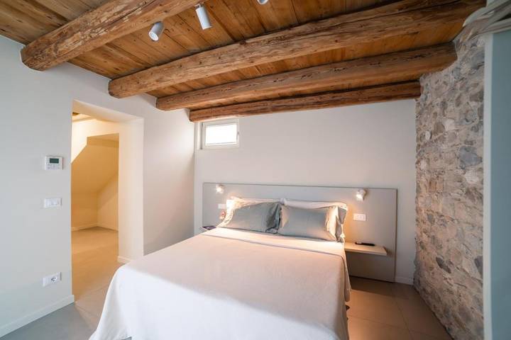 Gîte pour 6 personnes, avec vue et jardin, adapté aux familles à Follina - 4