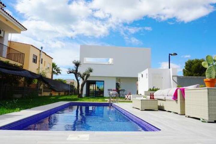 Ferienhaus für 6 Personen, mit Terrasse und Garten sowie Pool in Vinaròs - 2