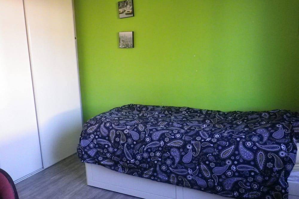 Maison avec piscine jardin , idéal famille au calme à Toulouse , in Toulouse, Toulouse et ses environs