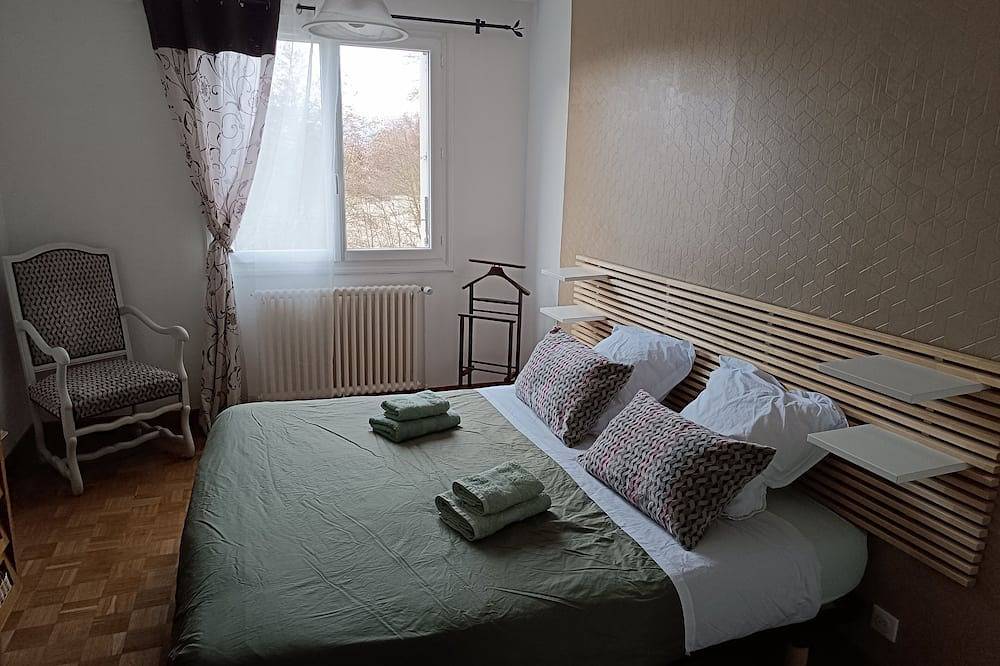 Detached house in the countryside. Pets allowed in Andelat, Saint-Flour region