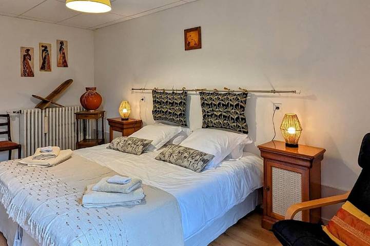 Gîte pour 21 personnes, avec jardin à Fretigney-et-Velloreille - 2