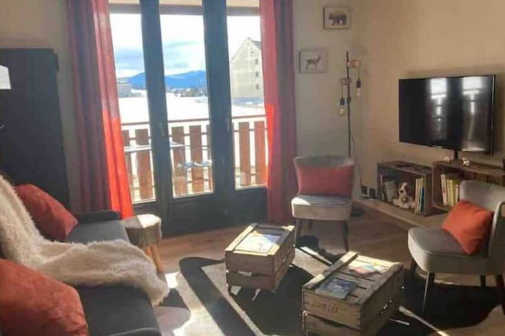 Entire apartment, Grand Studio Beethoven Rénové au Centre du Village in Lans-en-Vercors, Parc naturel régional du Vercors