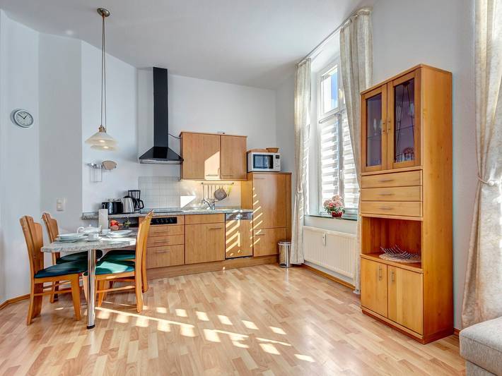 Apartamento entero, Villa Frieda, Whg. 6 mit WLAN, Balkon und nur 50 m zum Strand in Bansin, Heringsdorf
