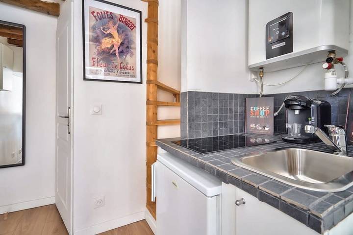 Entire apartment, Cute and New Studio Duplex in the Heart of Paris in 10th Arrondissement, Paris