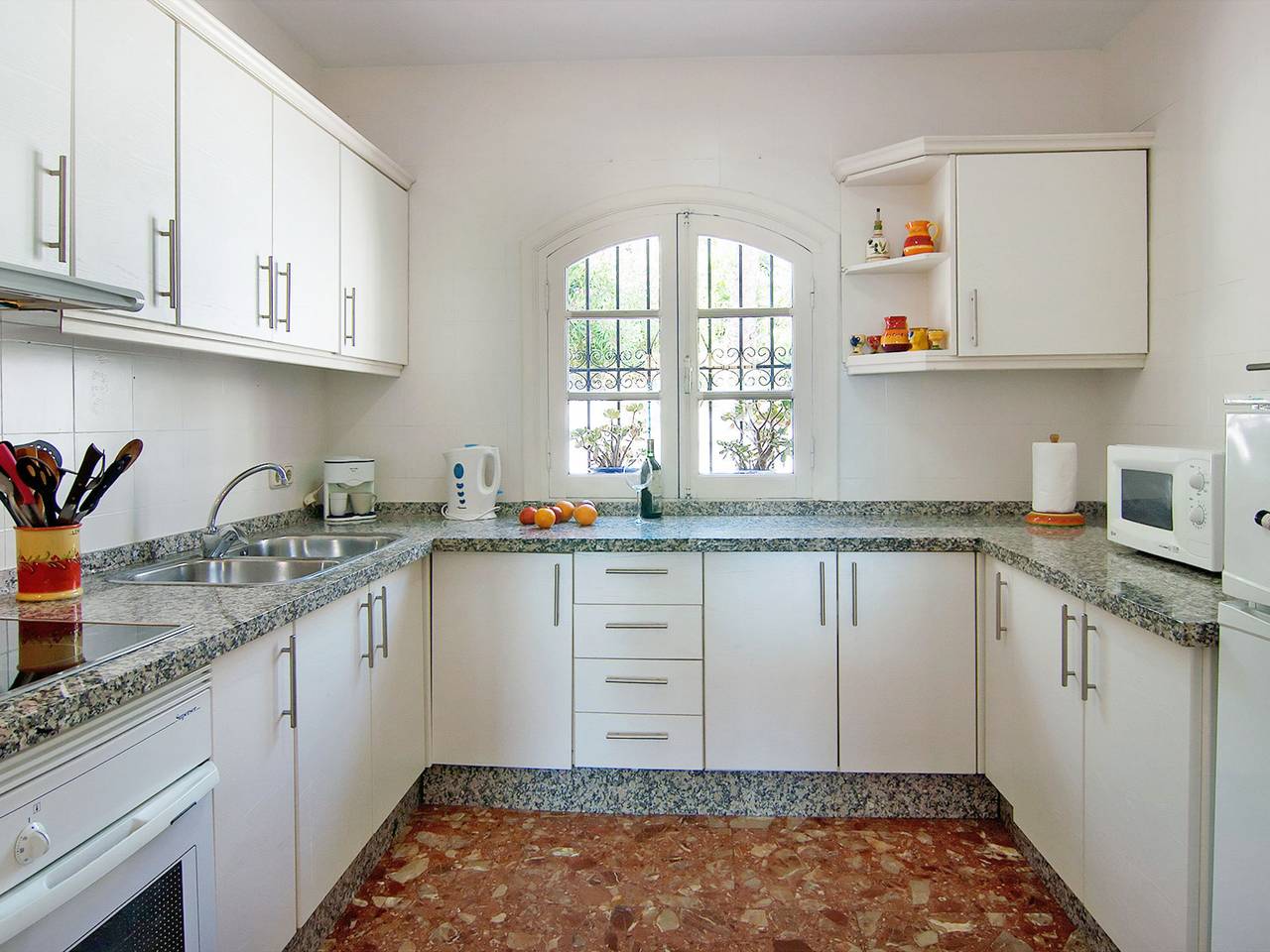 Amanda in Playa de Burriana, Nerja