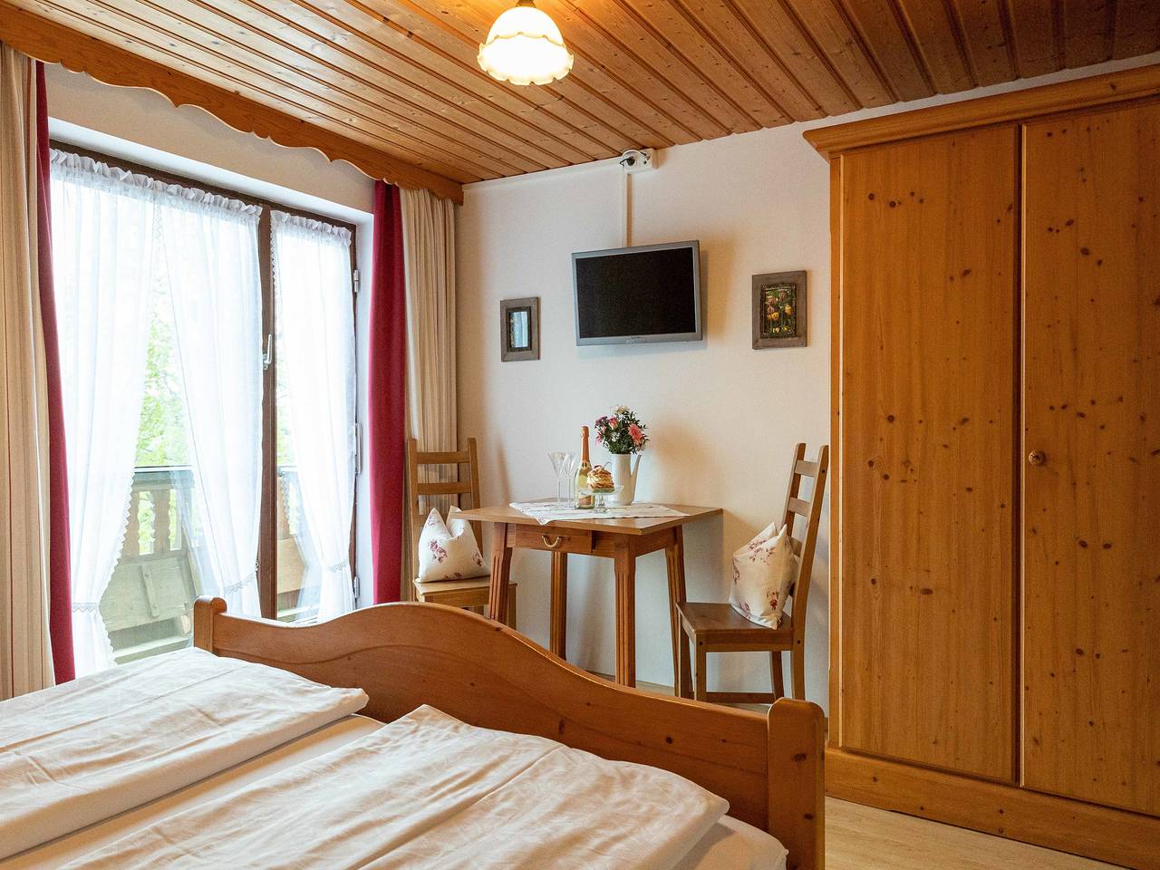 Sträublhof - Appartement Heustadl, bis 2 Personen, Balkon, 21 qm in Wonneberg, Rupertiwinkel