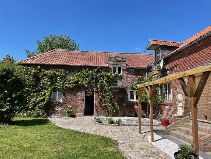 Chambre d’hôte pour 2 personnes, avec piscine ainsi que vue et jardin, adapté aux familles - 1