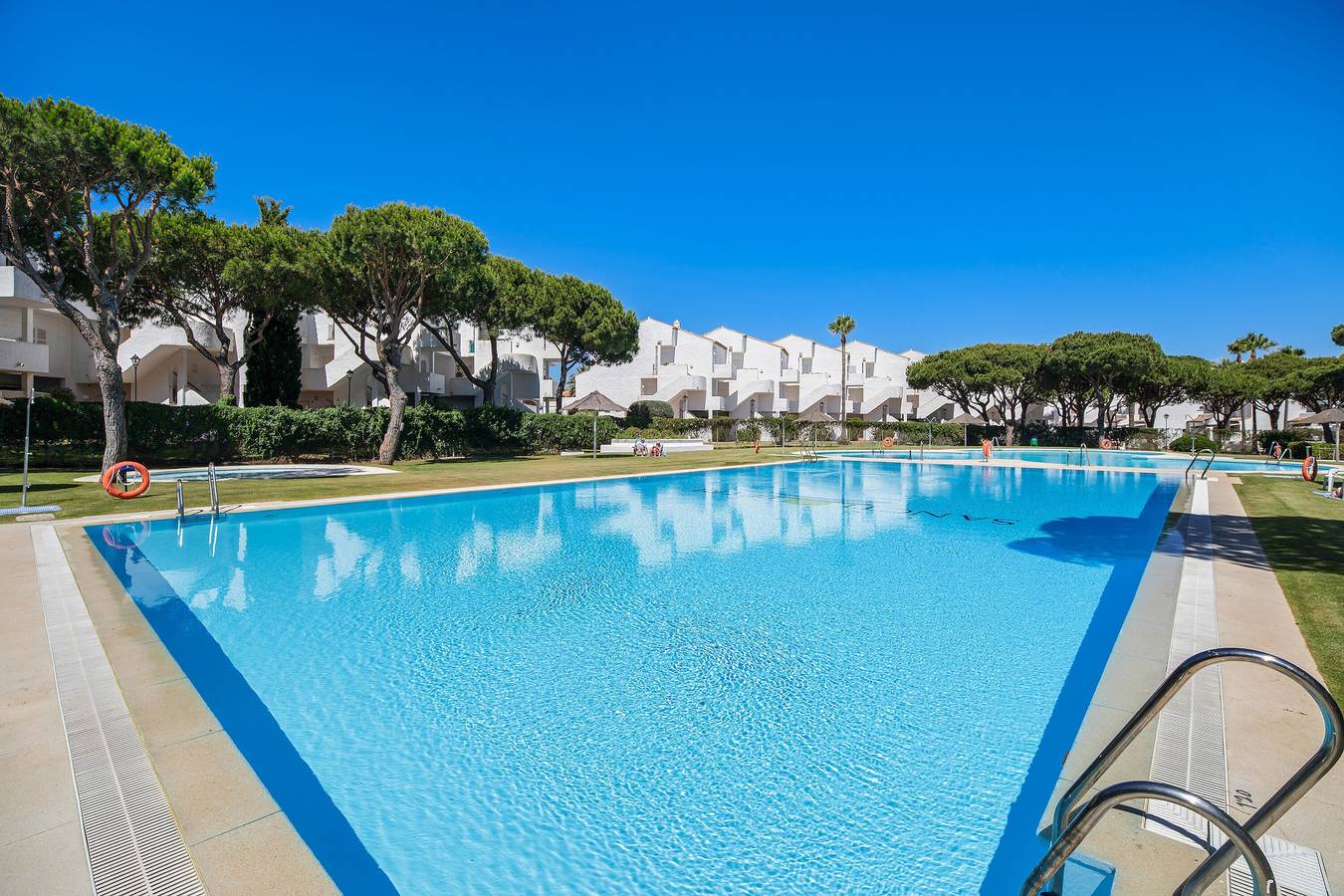 Appartement entier, Appartement Pueblo Marinero près de la plage avec piscine, Wi-Fi et terrasse in Sancti Petri, Chiclana de la Frontera