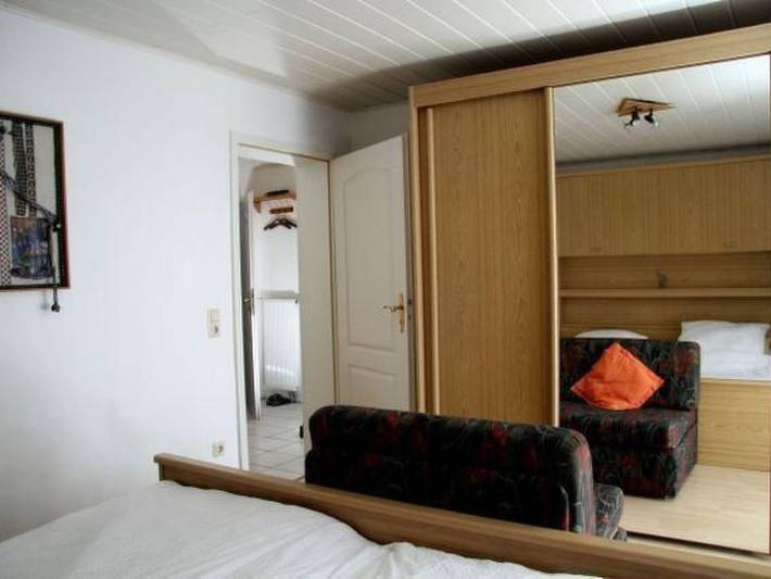 Ferienwohnung für 6 Personen, mit Garten in Usingen - 4