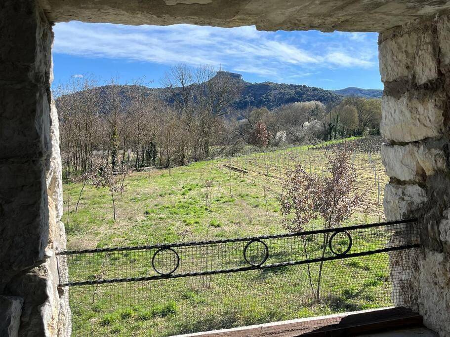 Maison de Campagne au bord de l'eau in Saint-Alban-Auriolles, Ardèche