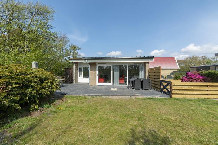 Bungalow voor 4 personen, met tuin en terras in Callantsoog
