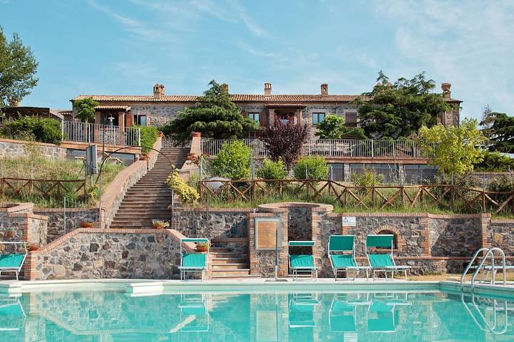 Ferienwohnung für 4 Personen, mit Terrasse und Pool