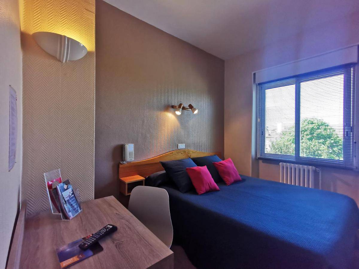 Superior Double Room in Royan, Côte de Beauté