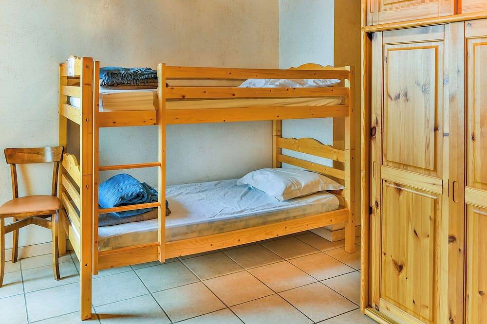 Ganze Wohnung, Appartement Face Pistes Départ Toutes Activités Dans Petit Village du Queyras in Molines-en-Queyras, Queyras