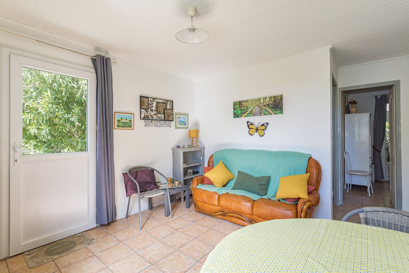 Appartement entier, Appartement, proche mer, vue sur la montagne, terrasse privée et Wi-Fi in Saint-Cyprien, Côte méditerranéenne (France)
